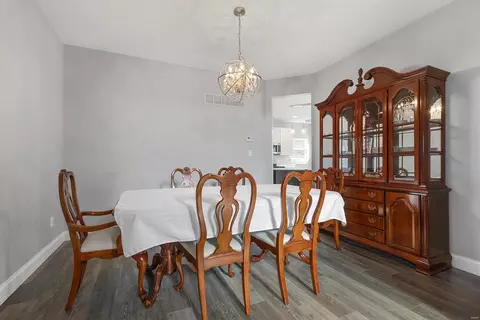 Dining - 5008 Eagle Wing Ct, Eureka, MO 63025 photo 1 of 2