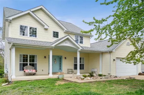 12917 Gallagher Rd, Saint Louis, MO 63141