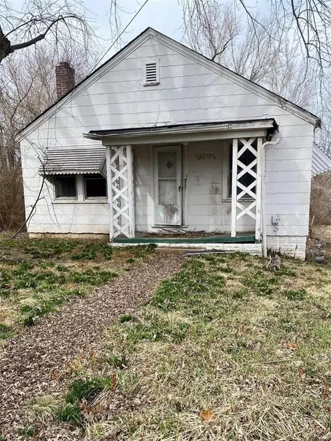 8619 Mary Ave, Berkeley, MO 63134