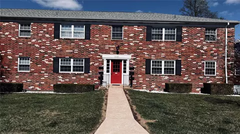 3129 Roger Williams Dr #D, Bridgeton, MO 63044