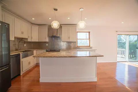 Kitchen - 709 Wild Walnut Ln, Manchester, MO 63021 photo 2 of 5