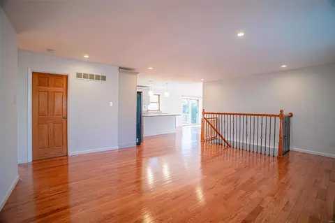Entry Way - 709 Wild Walnut Ln, Manchester, MO 63021 photo 1 of 1