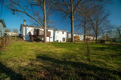 Exterior - 709 Wild Walnut Ln, Manchester, MO 63021 photo 5 of 6