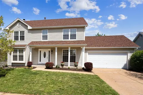 1329 Point Mariner Dr, Fenton, MO 63026