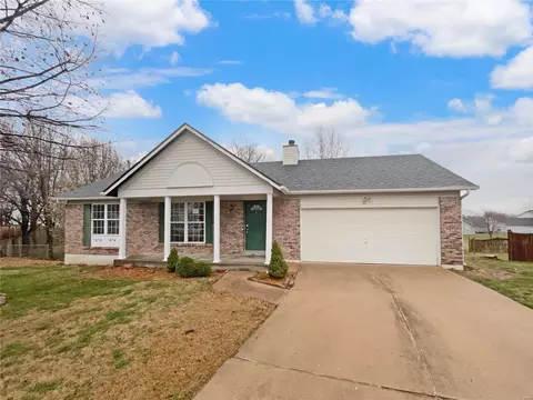 14 Jimicee Ct, O'fallon, MO 63366