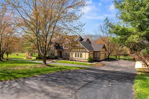 17274 Portland Cove Ln, Glencoe, MO 63038