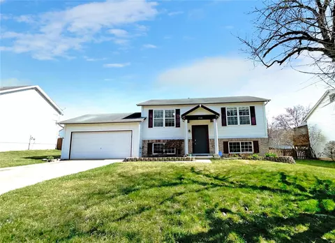 708 Longhorn Dr, O'fallon, MO 63368