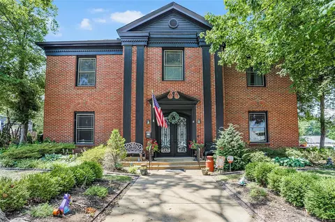 301 Cedar St, Washington, MO 63090 photo 1