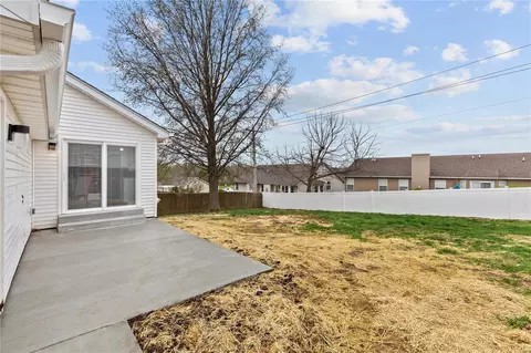 3 Royalltrail Ct, O'fallon, MO 63368 photo 9