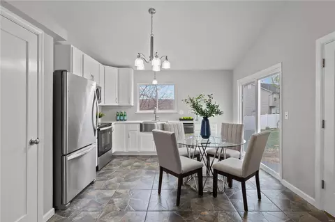 3 Royalltrail Ct, O'fallon, MO 63368 photo 7