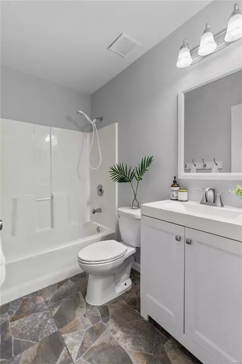 3 Royalltrail Ct, O'fallon, MO 63368 photo 16