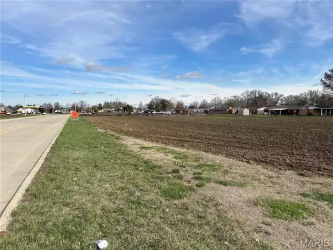 0 N 12th St, Breese, IL 62230