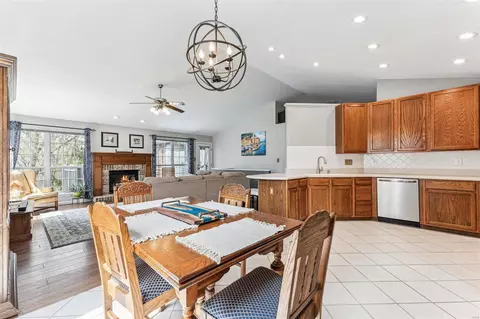 Dining - 1203 Richland Meadows Dr, Ballwin, MO 63021 photo 3 of 4