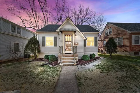 222 Houston St, Saint Charles, MO 63301