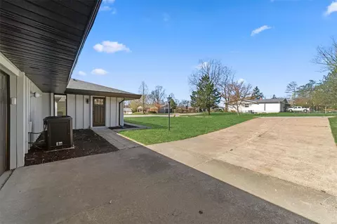 Exterior - 129 Clear Meadows Dr, Ballwin, MO 63011 photo 5 of 10