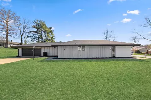 Exterior - 129 Clear Meadows Dr, Ballwin, MO 63011 photo 2 of 10