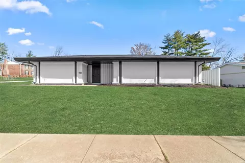 Exterior - 129 Clear Meadows Dr, Ballwin, MO 63011 photo 3 of 10