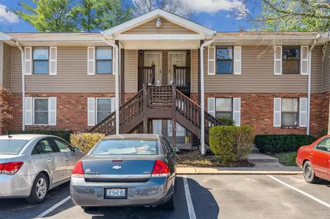 1908 Suns Up Way, Florissant, MO 63031