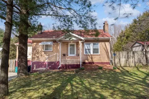 3548 Lindscott Ave, Saint Louis, MO 63114