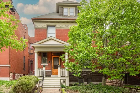 3509 Humphrey St, Saint Louis, MO 63118