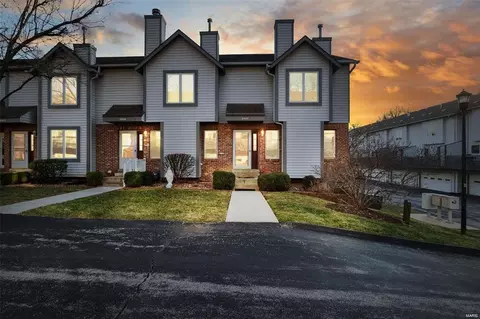 3907 Sherman Park Dr #9A, Saint Charles, MO 63303