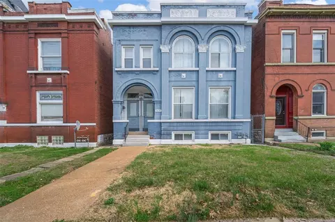 2630 California Ave, Saint Louis, MO 63118