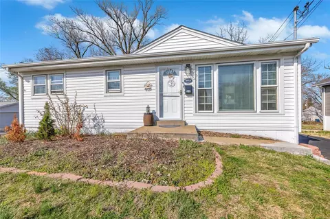 6015 Jackson Ave, Saint Louis, MO 63134