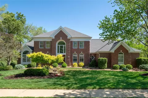 17705 Greystone Terrace Dr, Wildwood, MO 63005