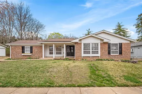 5603 Viewpoint Ln, Saint Louis, MO 63128