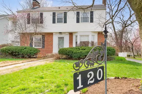 120 Peeke Ave, Saint Louis, MO 63122