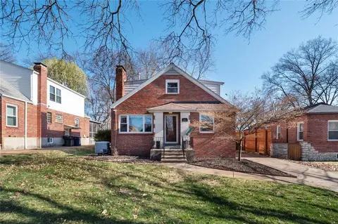 Exterior - 6766 Devonshire Ave, Saint Louis, MO 63109 photo 8 of 9