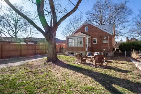 Exterior - 6766 Devonshire Ave, Saint Louis, MO 63109 photo 5 of 9