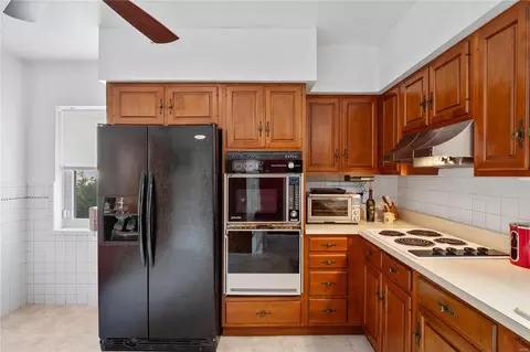 Kitchen - 6766 Devonshire Ave, Saint Louis, MO 63109 photo 3 of 3