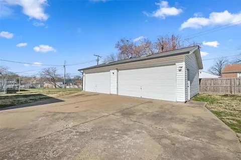 7435 Sharp Ave, Saint Louis, MO 63116 photo 24