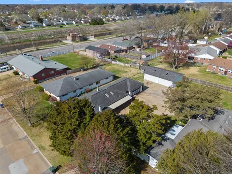 7435 Sharp Ave, Saint Louis, MO 63116 photo 32