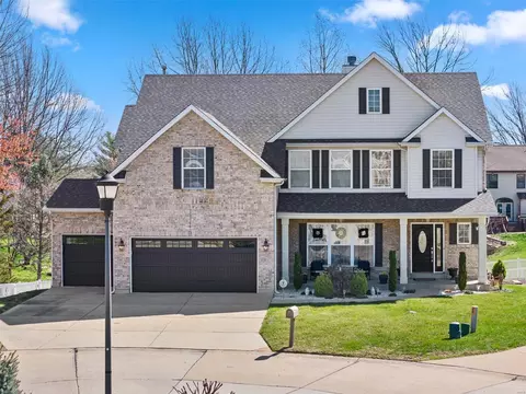 136 Christopher Pl, Saint Louis, MO 63129