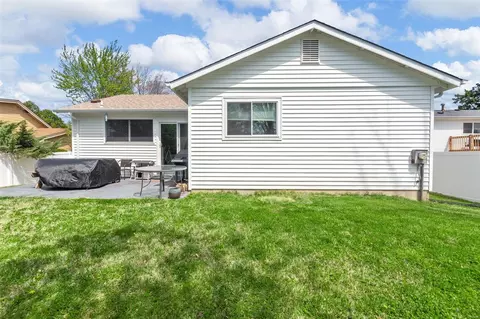 Exterior - 372 Novara Dr, Ballwin, MO 63021 photo 5 of 6
