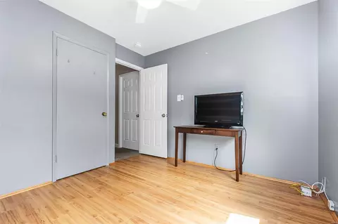 Bedroom - 372 Novara Dr, Ballwin, MO 63021 photo 4 of 5