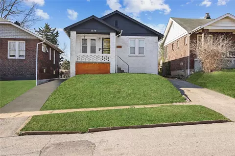 1254 Gimblin St, Saint Louis, MO 63147