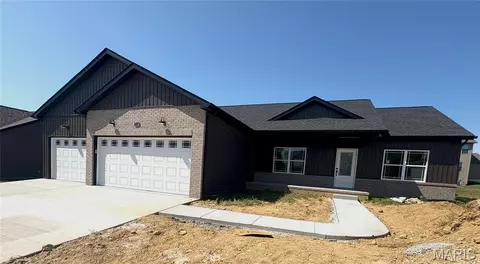 1128 Pisa Dr, Caseyville, IL 62232