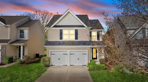 455 Parkgate Dr, Lake Saint Louis, MO 63367