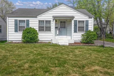 105 Derhake Rd, Florissant, MO 63031