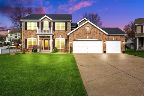 38 Lace Bark Ct, O'fallon, MO 63368