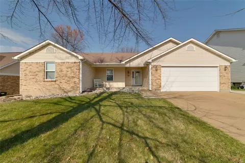 11717 Avery Ln, Bridgeton, MO 63044