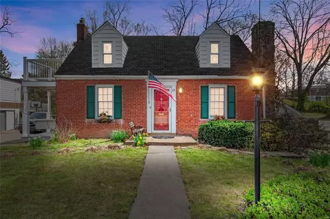 28 S Hartnett Ave, Saint Louis, MO 63135