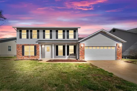 2528 England Town Rd, Saint Louis, MO 63129
