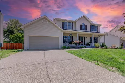 525 Gentle Breeze Dr, Saint Peters, MO 63376