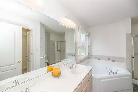 Bath - 2338 Hidden Deer Dr, O'fallon, MO 63368 photo 1 of 8