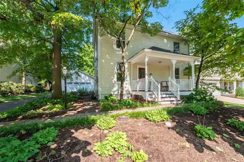 951 N Harrison Ave, Saint Louis, MO 63122