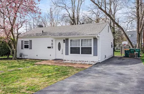 109 Dornell Dr, Saint Louis, MO 63119